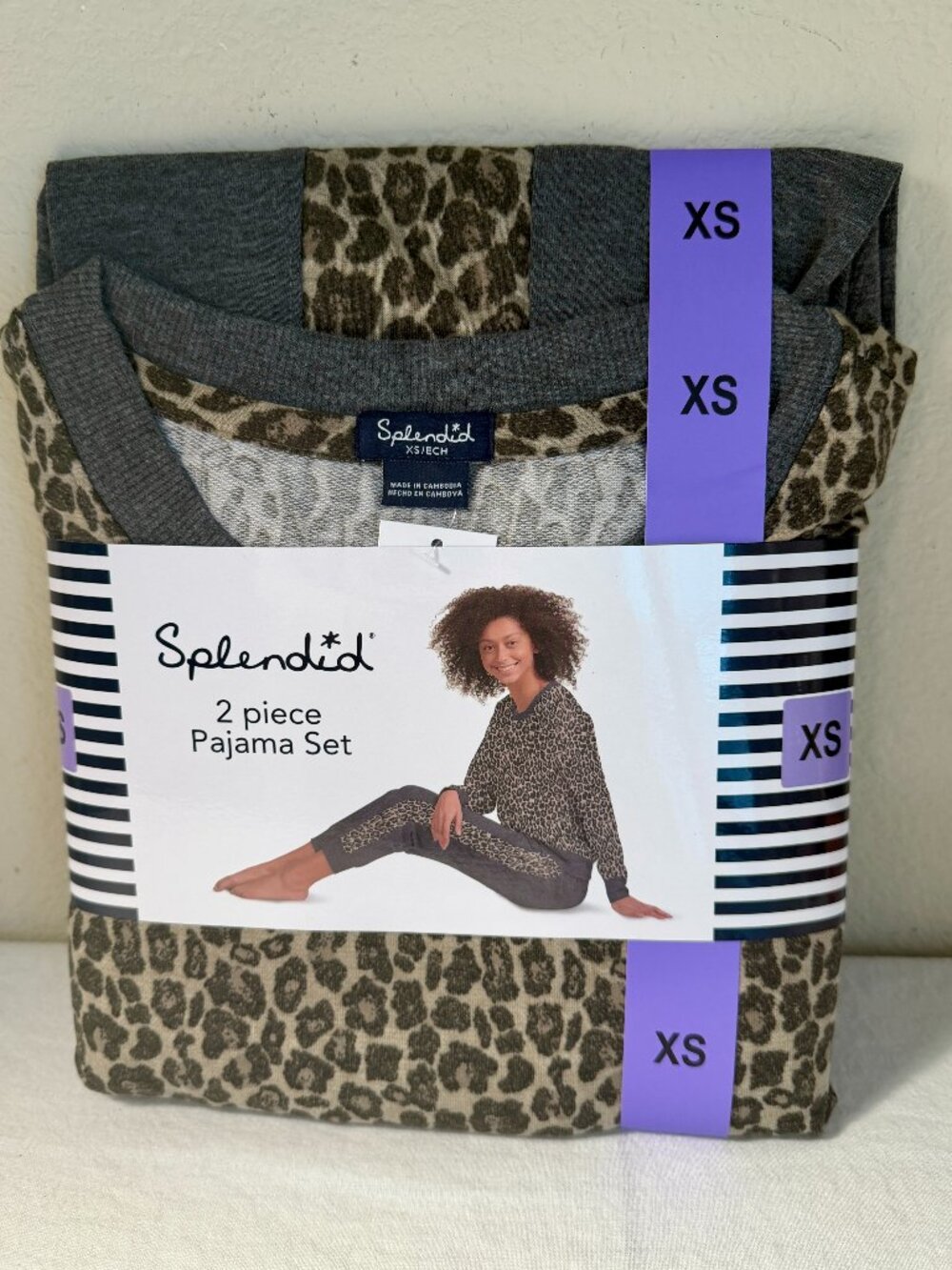 Splendid Women's Jogger And Crew Neck Pajama Set Size XS Leopard Loungewear NEW